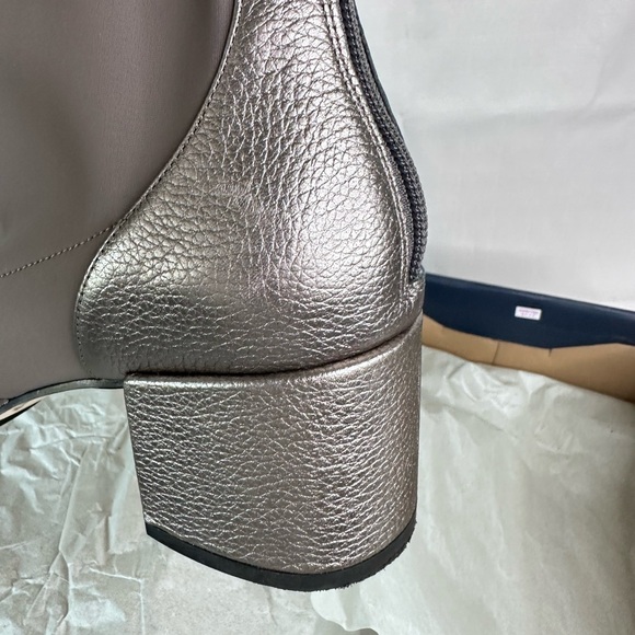 Cole Haan Women's Gray Ankle Boots Size 7 Pre-owned - Picture 14 of 16